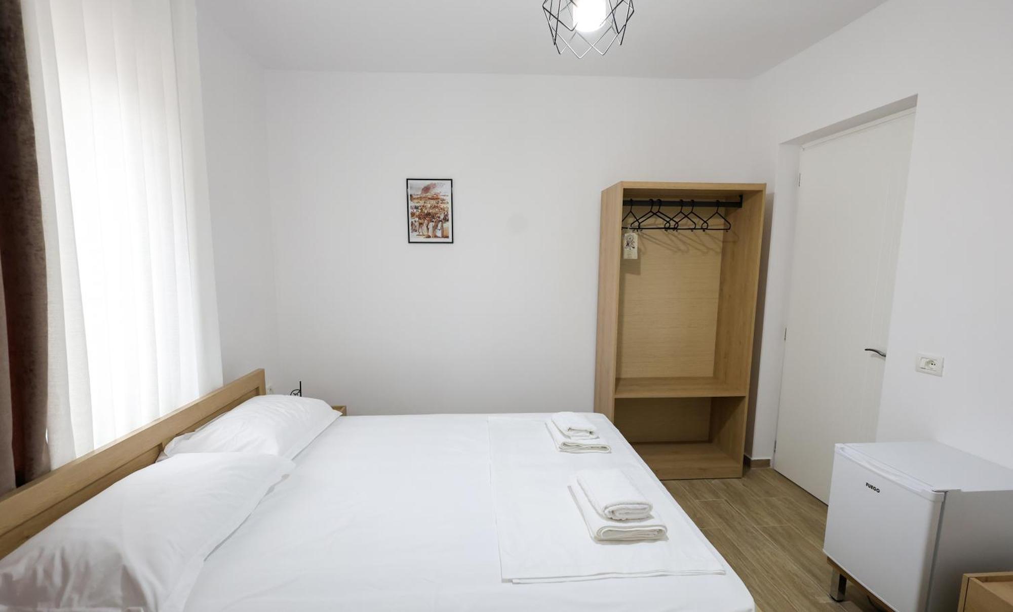 Hotel Vila Vreko B&B بيرات المظهر الخارجي الصورة