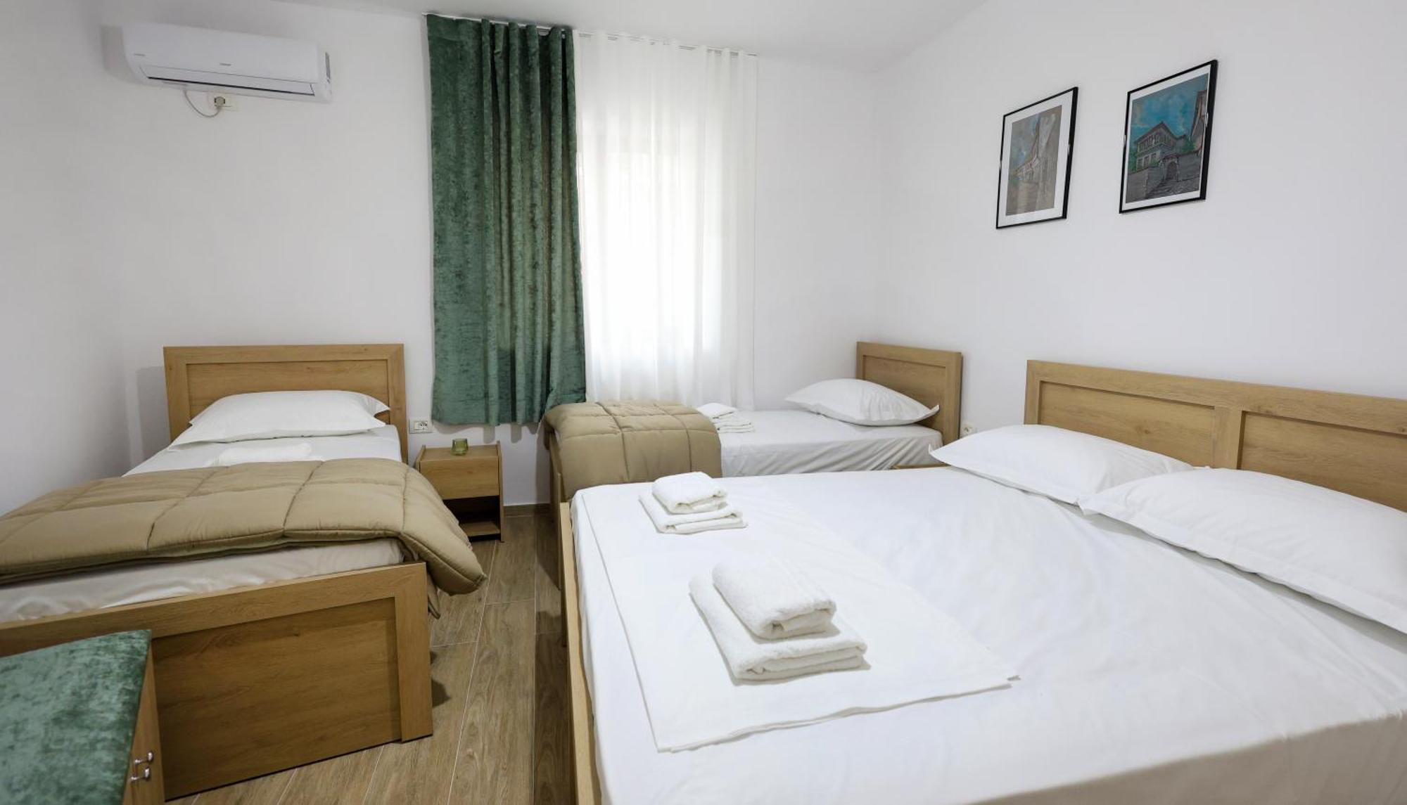Hotel Vila Vreko B&B بيرات المظهر الخارجي الصورة